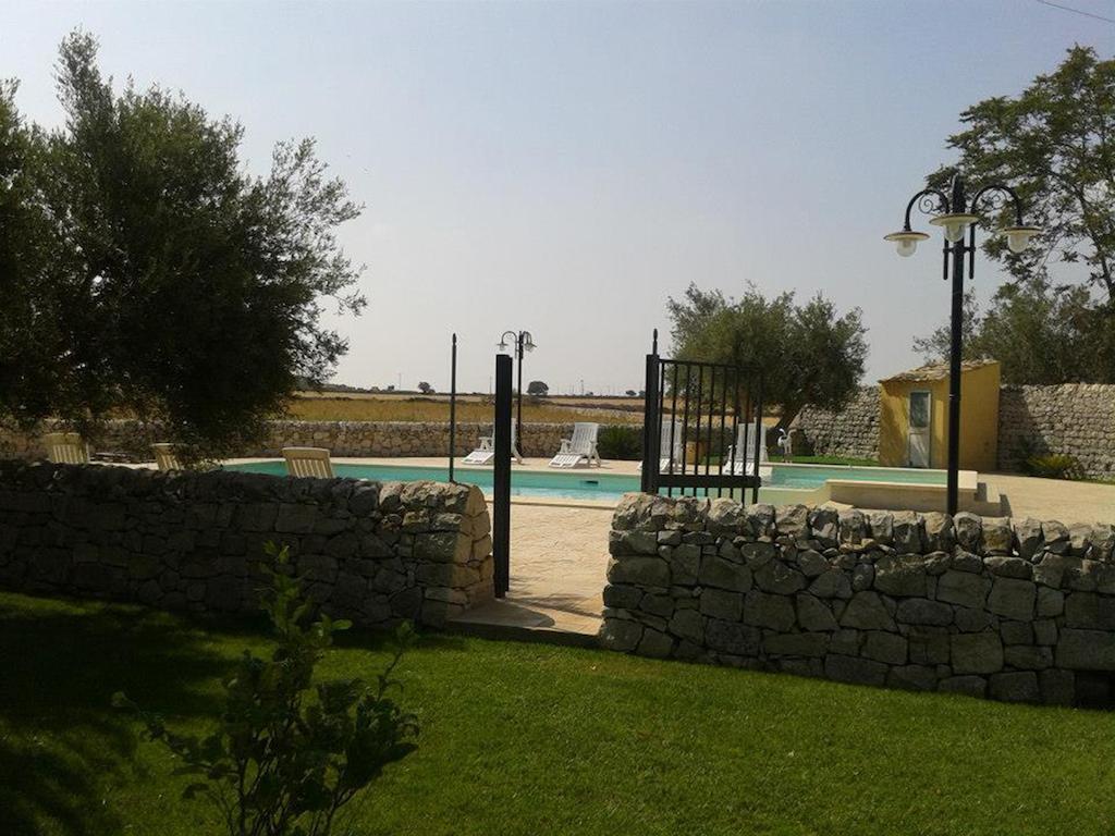 Oasi Di Cava Ispica Villa Pietre Nere San Zagaria Buitenkant foto