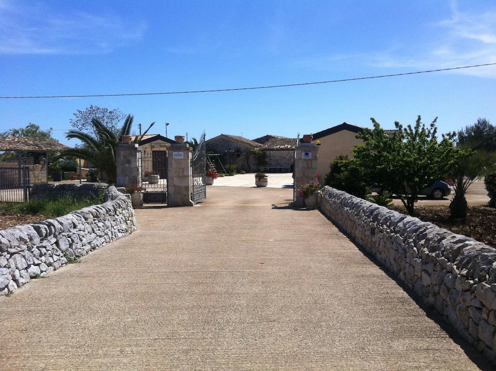 Oasi Di Cava Ispica Villa Pietre Nere San Zagaria Buitenkant foto