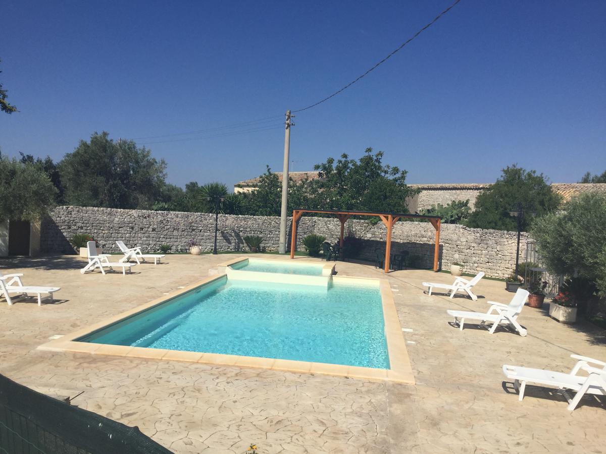 Oasi Di Cava Ispica Villa Pietre Nere San Zagaria Buitenkant foto
