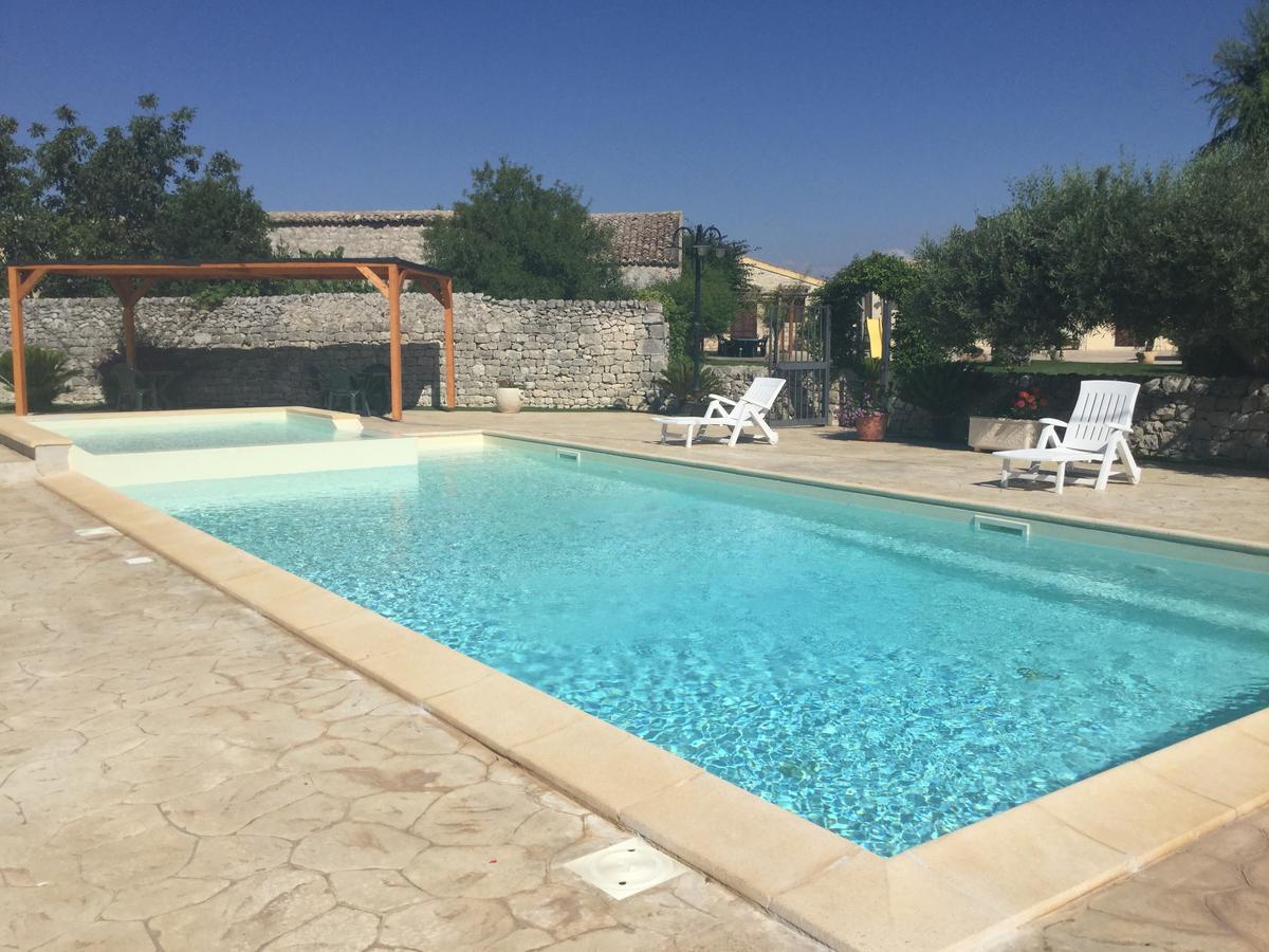 Oasi Di Cava Ispica Villa Pietre Nere San Zagaria Buitenkant foto