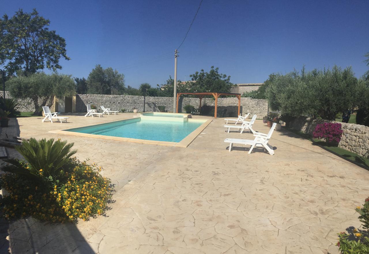Oasi Di Cava Ispica Villa Pietre Nere San Zagaria Buitenkant foto